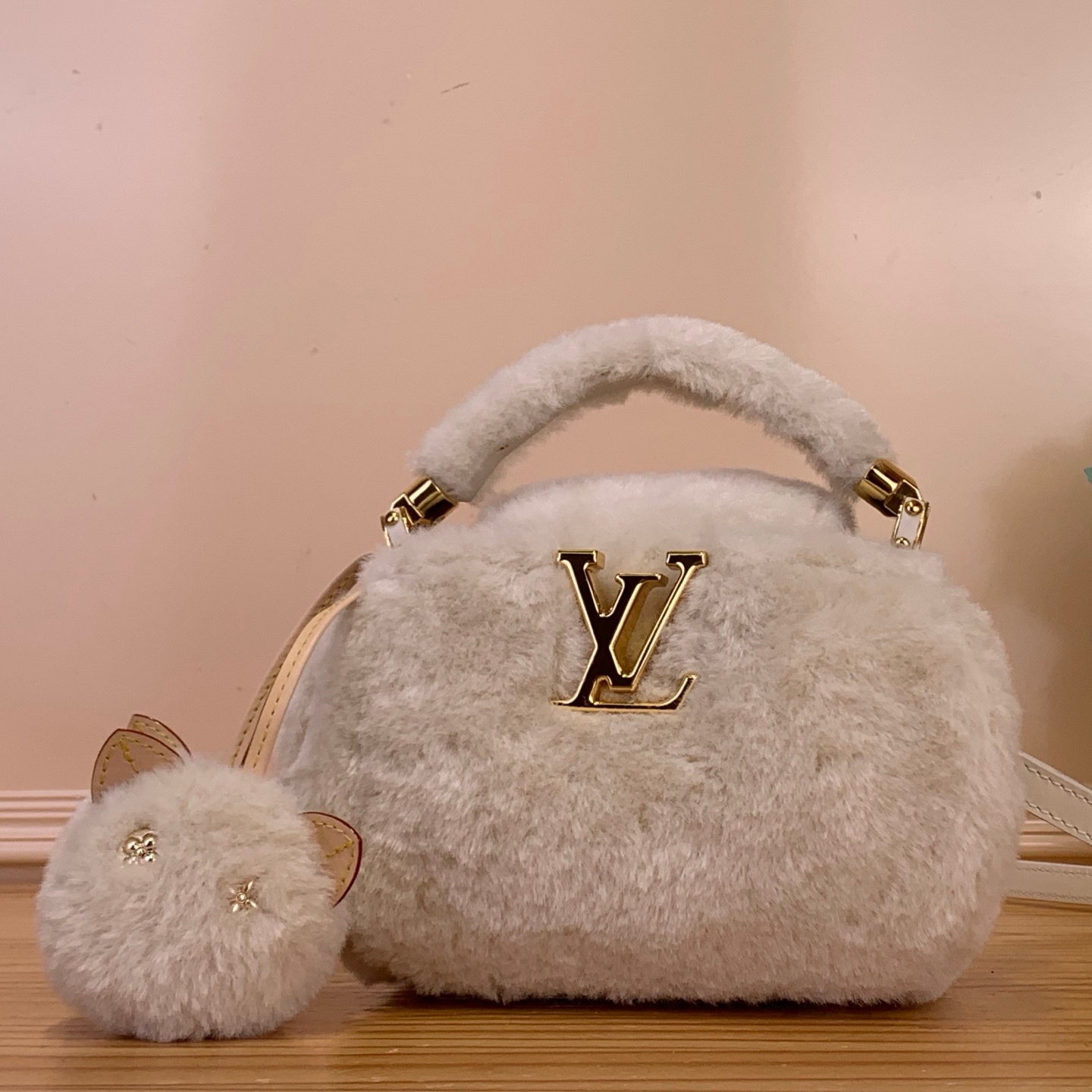 Louis Vuitton Capucines 