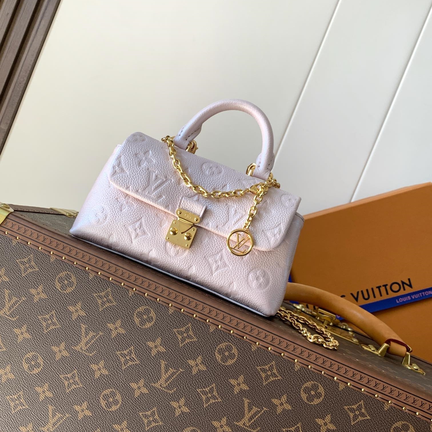 Louis Vuitton Nano Madel